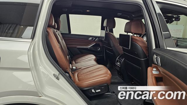 BMW X7 (G07) xDrive 40i M Sport 7STR 2021 — фото 11