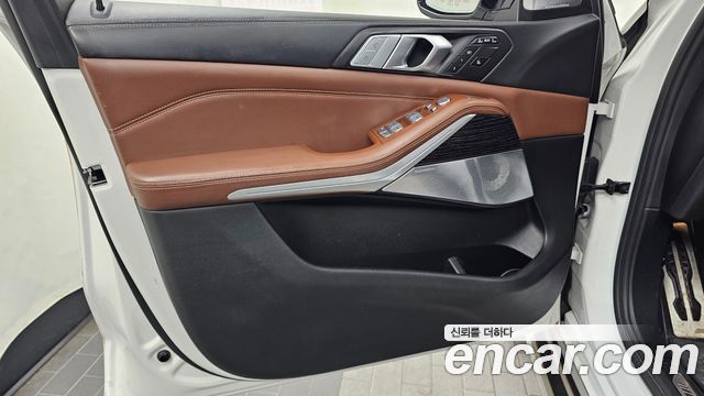 BMW X7 (G07) xDrive 40i M Sport 7STR 2021 — фото 24