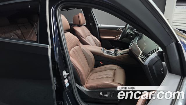 BMW X6 (G06) xDrive40i M Sport 2023 — фото 11
