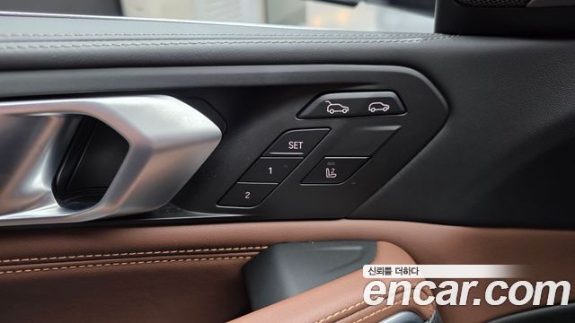 BMW X6 (G06) xDrive40i M Sport 2023 — фото 18
