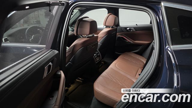BMW X6 (G06) xDrive40i M Sport 2023 — фото 26