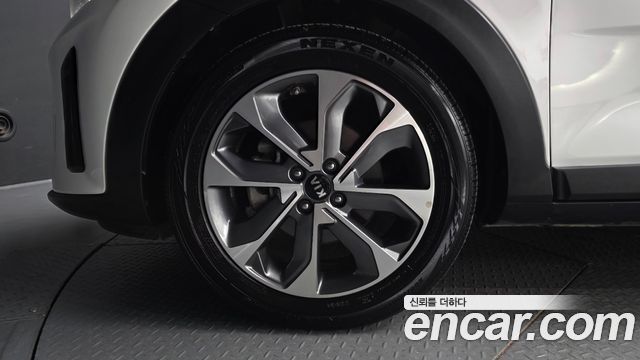 Kia Stonic 1.0 Turbo Trendy 2019 — фото 5