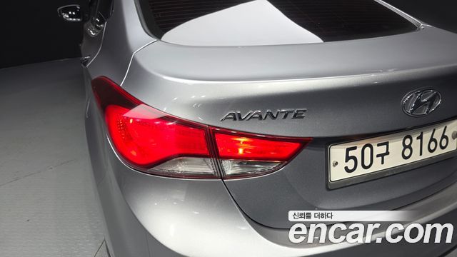 Hyundai Avante 1.6 GDi Smart Standard 2014 — фото 23