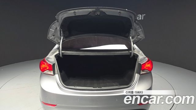 Hyundai Avante 1.6 GDi Smart Standard 2014 — фото 28