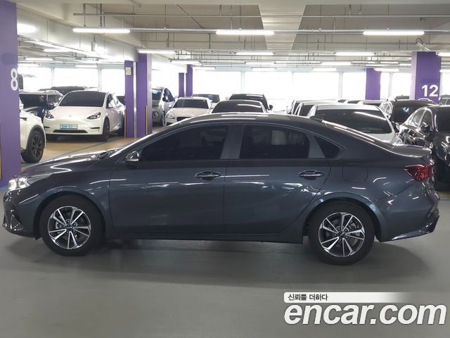 Kia K3 (II) 1.6 Prestige 2023 — фото 17
