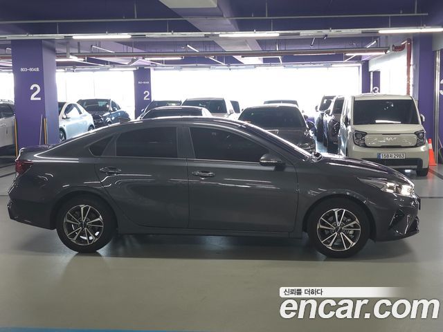 Kia K3 (II) 1.6 Prestige 2023 — фото 18