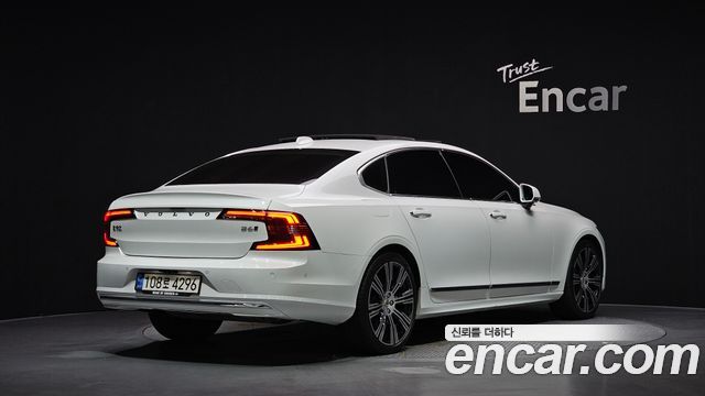Volvo S90 B6 AWD Inscription 2022 — фото 2
