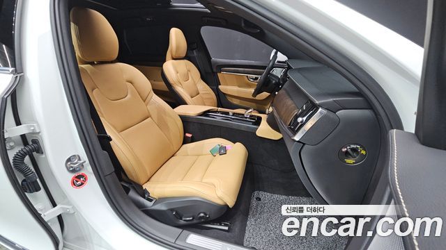 Volvo S90 B6 AWD Inscription 2022 — фото 26