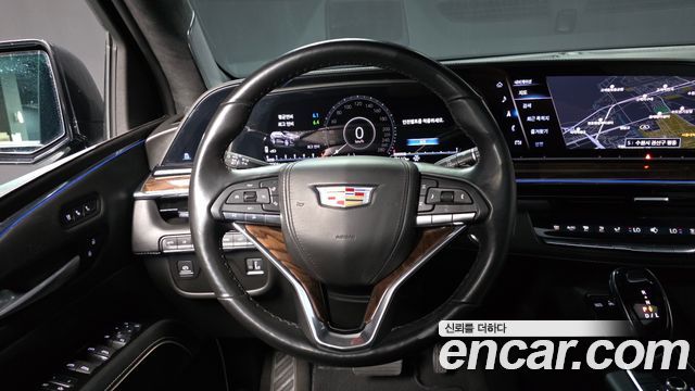 Cadillac Escalade (V) 6.2 Sports Platinum 2023 — фото 13