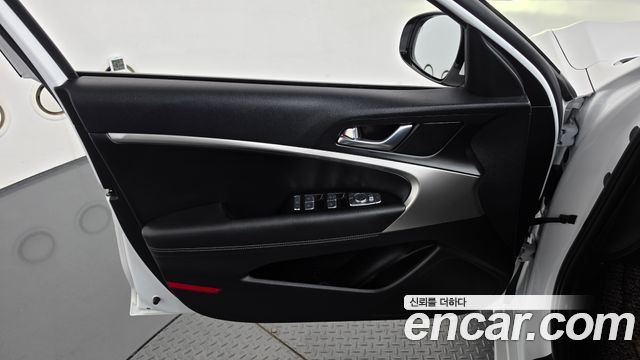 Genesis G70 Gasoline 3.3T 2WD 2021 — фото 30