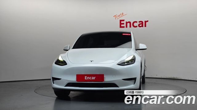 Tesla Model Y RWD 2024 — фото 3