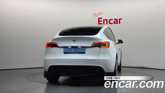 Tesla Model Y RWD 2024 — фото 4