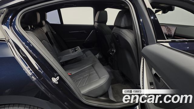 BMW 5 Series (G60) 520i M Sport 2024 — фото 12