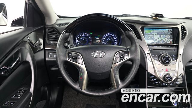 Hyundai Grandeur (HG) LPG HG300 Executive 2012 — фото 16