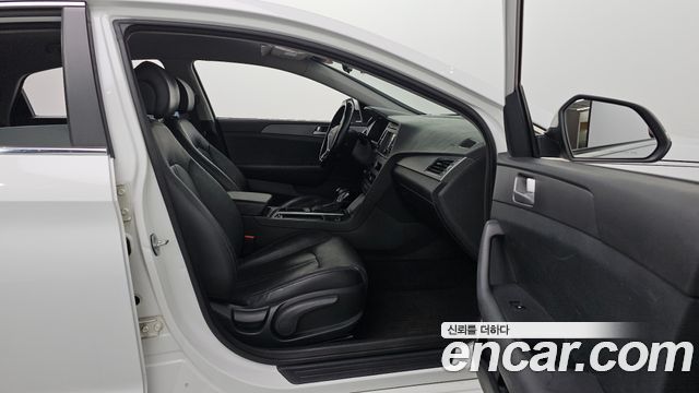 Hyundai Sonata (LF) LPI Premium 2015 — фото 18