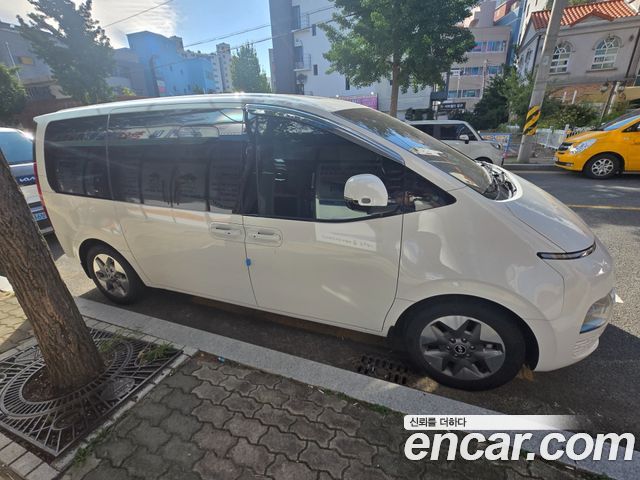 Hyundai Staria Tourer 9-Seater Modern 2024 — фото 4