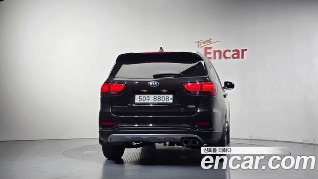 Kia Sorento Diesel 2.0 2WD Noblesse 2019 — фото 4