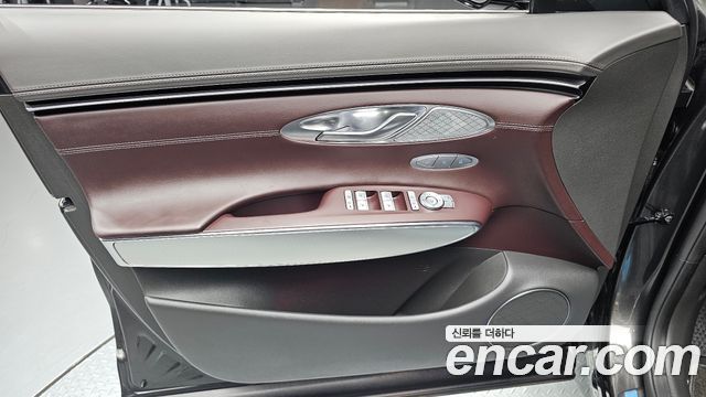 Genesis GV70 2.5T Gasoline 2WD 2023 — фото 24