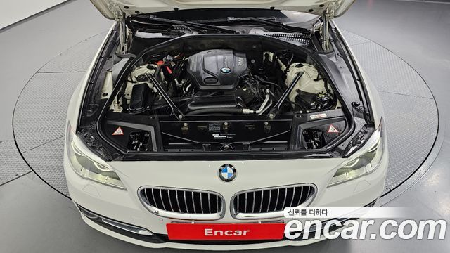 BMW 5 Series (F10) 520d Luxury Plus 2016 — фото 6