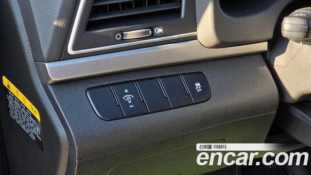 Hyundai Avante (AD) 1.6 e-VGT SMART 2016 — фото 18
