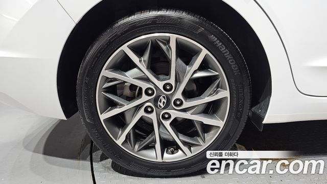 Hyundai Avante (AD) 1.6 Style 2019 — фото 5