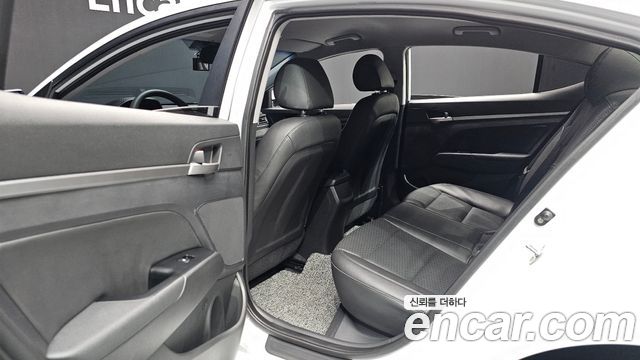 Hyundai Avante (AD) 1.6 Style 2019 — фото 12