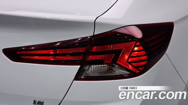 Hyundai Avante (AD) 1.6 Style 2019 — фото 23