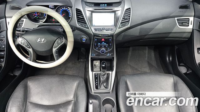 Hyundai Avante 1.6 GDi Modern Standard 2014 — фото 7