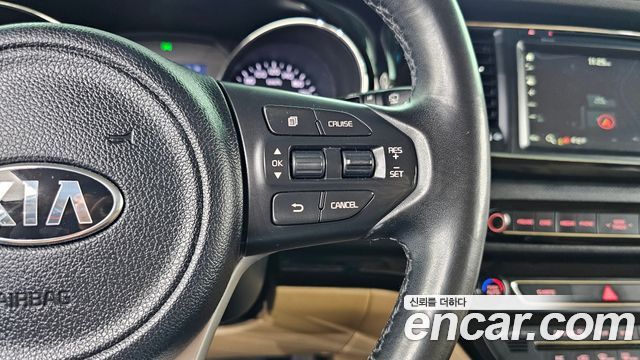 Kia Carnival 9-seater Noblesse 2016 — фото 16
