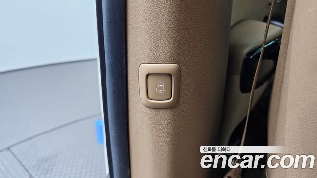 Kia Carnival 9-seater Noblesse 2016 — фото 31