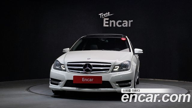Mercedes-Benz C-Class (W204) C200 CGI AVANTGARDE 2012 — фото 3