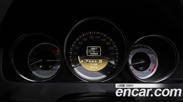 Mercedes-Benz C-Class (W204) C200 CGI AVANTGARDE 2012 — фото 8