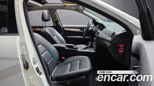 Mercedes-Benz C-Class (W204) C200 CGI AVANTGARDE 2012 — фото 11