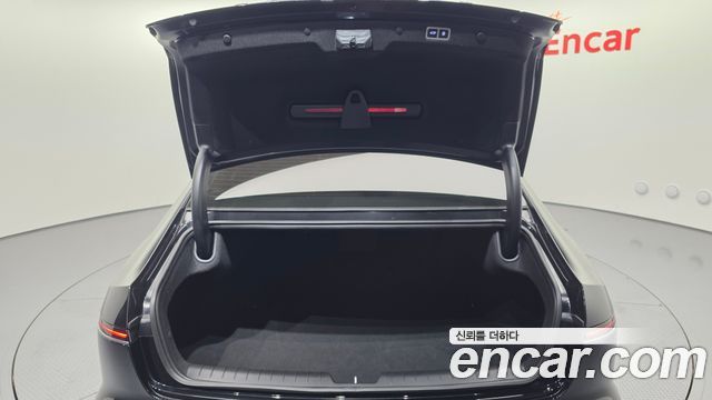 Hyundai Grandeur (GN7) 2,5 Gasoline 2WD Exclusive 2023 — фото 16