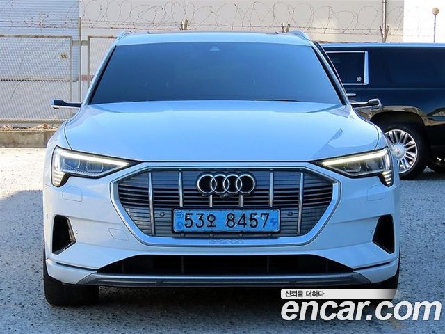 Audi e-tron 55 Quattro 2021 — фото 2