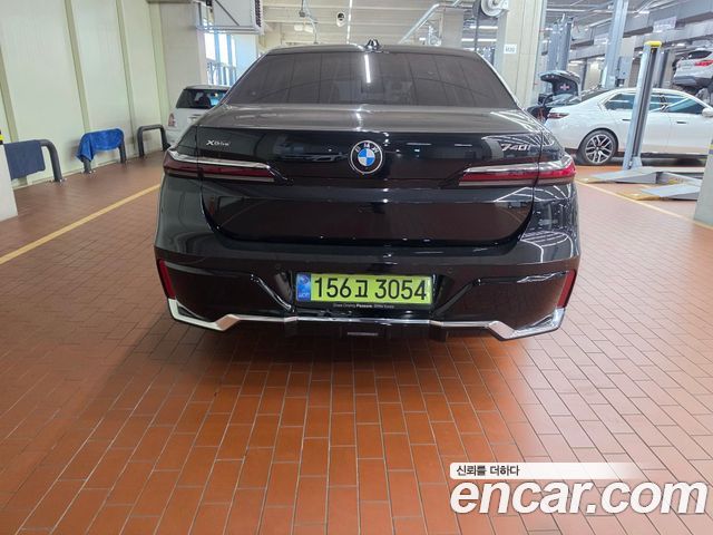 BMW 7 Series (G70) 740i xDrive M Sport 2026 — фото 4