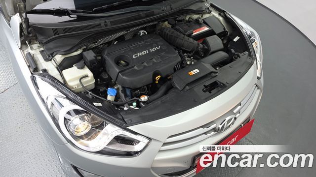 Hyundai i40 1.7 VGT Smart 2012 — фото 6
