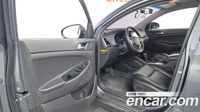 Hyundai Tucson Diesel 2.0 2WD Modern 2016 — фото 10
