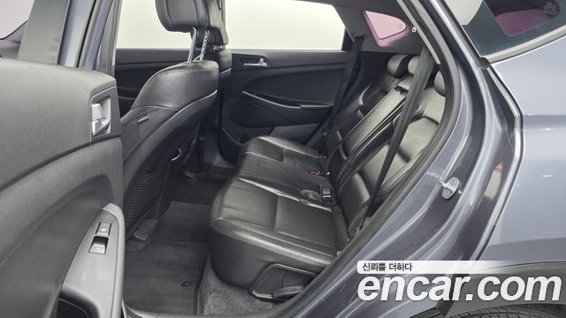 Hyundai Tucson Diesel 2.0 2WD Modern 2016 — фото 11