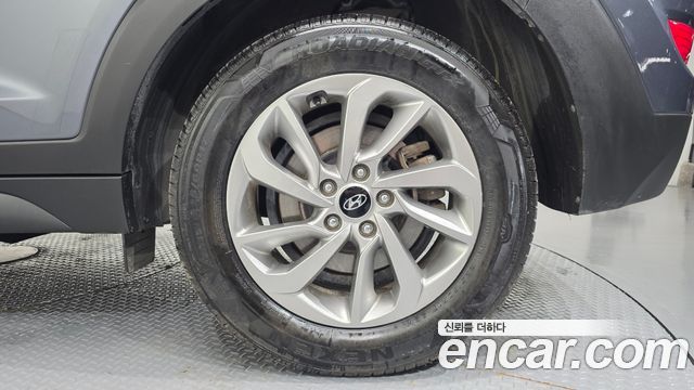 Hyundai Tucson Diesel 2.0 2WD Modern 2016 — фото 21