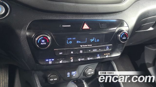 Hyundai Tucson Diesel 2.0 2WD Modern 2016 — фото 31