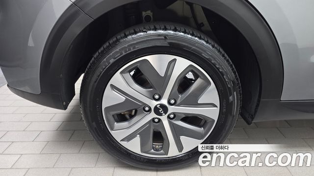 Kia Niro EV Noblesse 2022 — фото 5