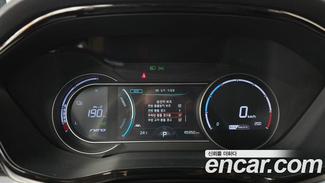 Kia Niro EV Noblesse 2022 — фото 8
