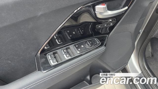 Kia Niro EV Noblesse 2022 — фото 20