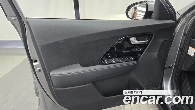 Kia Niro EV Noblesse 2022 — фото 24