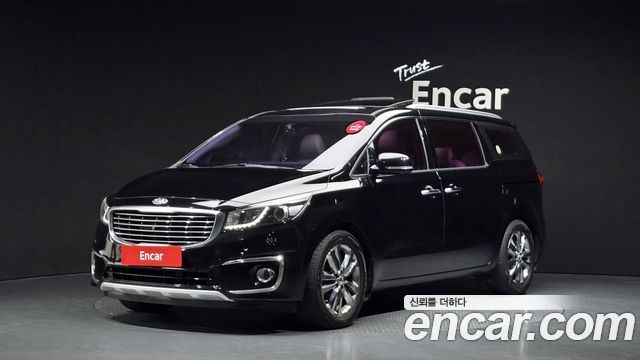 Kia Carnival 9-seater Noblesse 2016 — фото 1