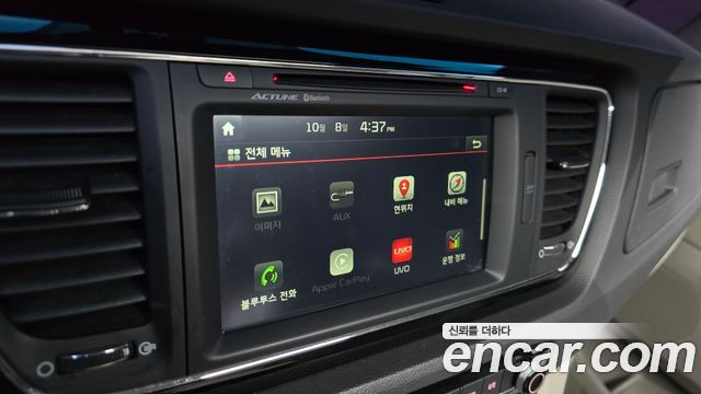 Kia Carnival 9-seater Noblesse 2016 — фото 17