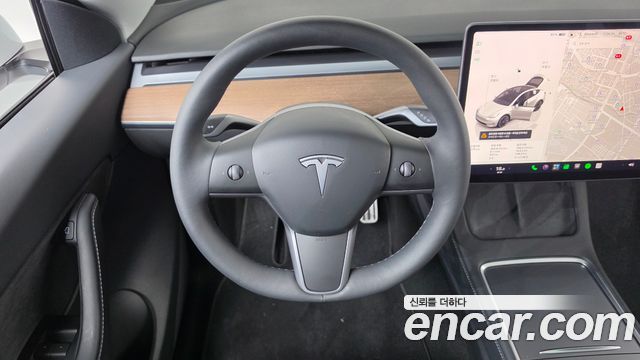 Tesla Model Y Long Range AWD 2022 — фото 13