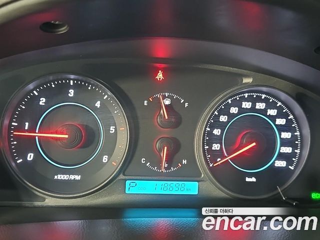 Chevrolet Captiva 2WD LT 2012 — фото 7