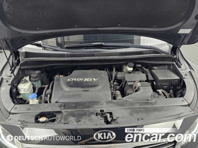 Kia Carnival 9-seater Prestige 2017 — фото 6